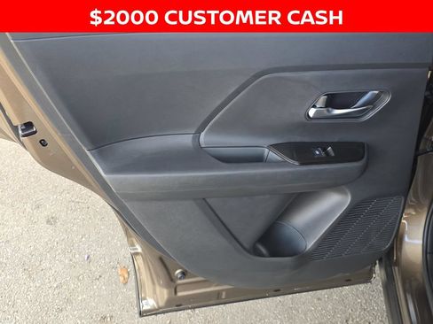 New 2026 Nissan Kicks SR FWD image 37