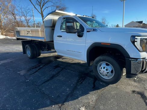 New 2026 GMC Sierra 3500 Pro w/ Convenience Package AWD/4WD image 2