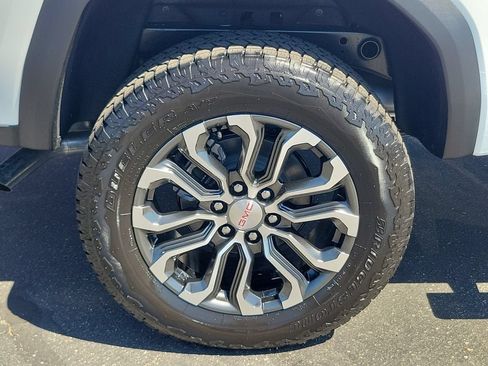 New 2026 GMC Canyon Denali AWD/4WD image 5