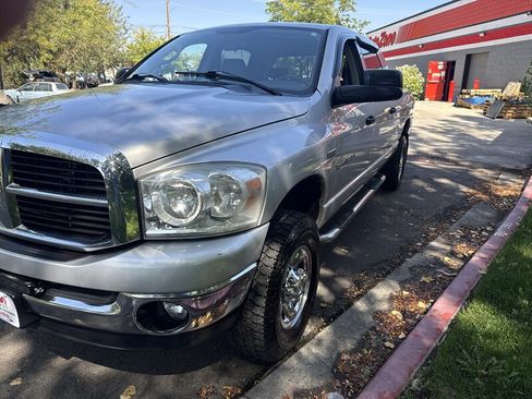 Used 2007 Dodge Ram 1500 Truck SLT w/ Trailer Tow Group AWD/4WD image 16