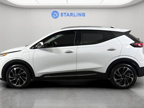 Certified 2023 Chevrolet Bolt EUV Premier FWD image 3