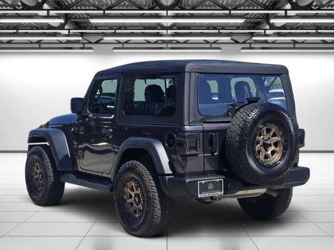Used 2025 Jeep Wrangler Sport AWD/4WD image 7