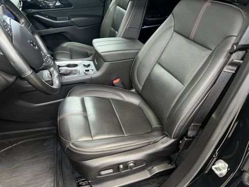 Certified 2023 Chevrolet Traverse RS w/ LPO, Floor Liner Package image 5