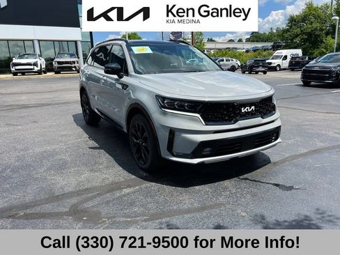 Certified 2023 Kia Sorento SX FWD image 6