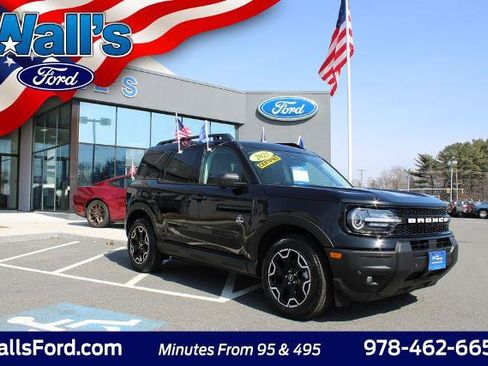 Certified 2025 Ford Bronco Sport Outer Banks w/ Outer Banks Tech Package+ image 3