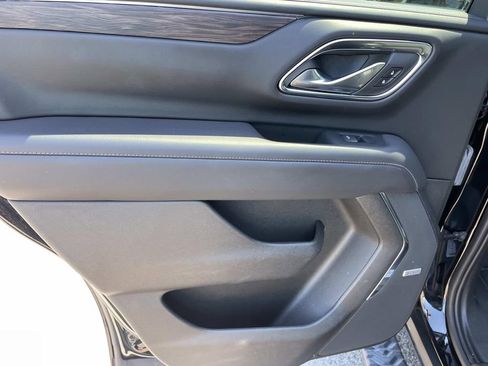 Used 2023 Chevrolet Tahoe Z71 w/ Luxury Package image 15