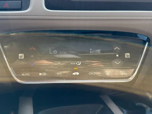 Used 2018 Honda HR-V EX image 34