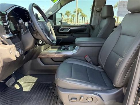 Certified 2026 Chevrolet Silverado 2500 LTZ w/ LTZ Plus Package AWD/4WD image 6