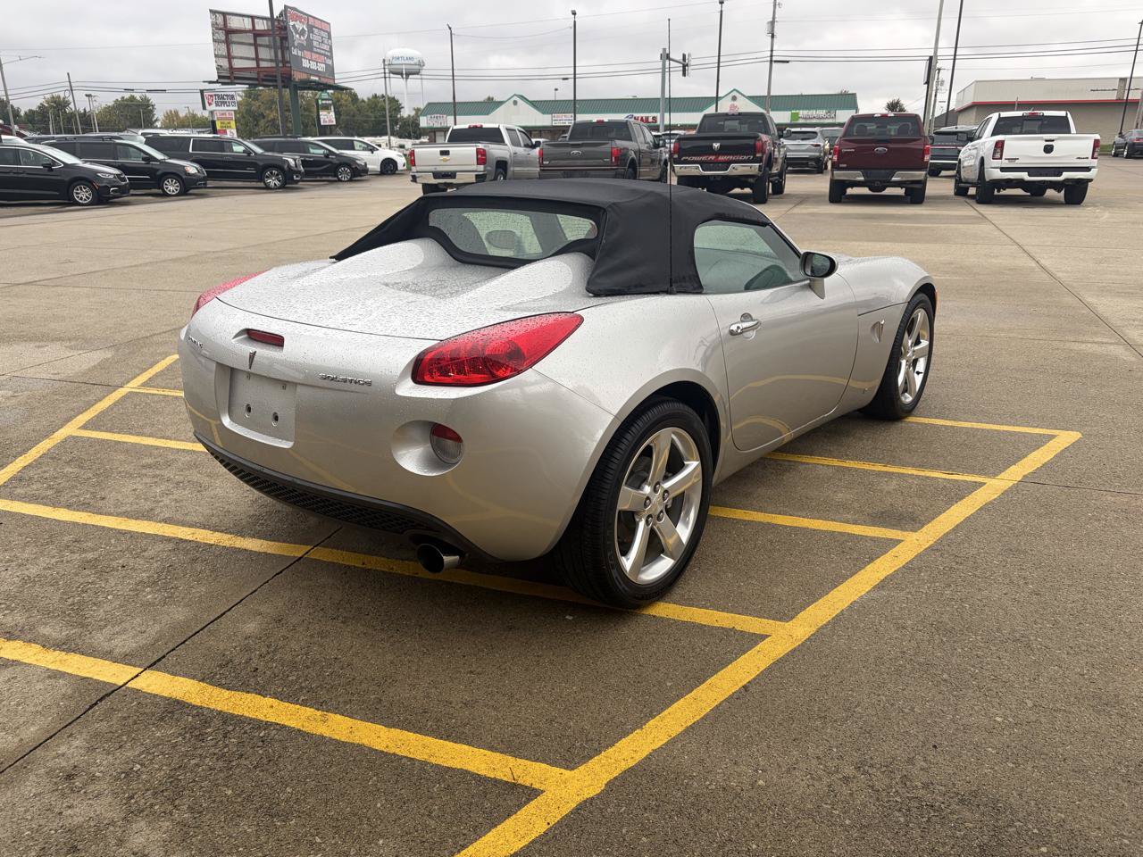 Used 2006 Pontiac Solstice Convertible w/ Power Package RWD image 6