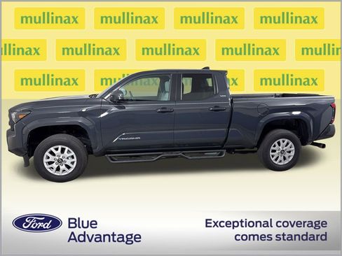 Used 2024 Toyota Tacoma SR5 RWD image 10