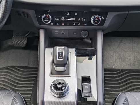 Used 2024 Mitsubishi Outlander SEL FWD image 20