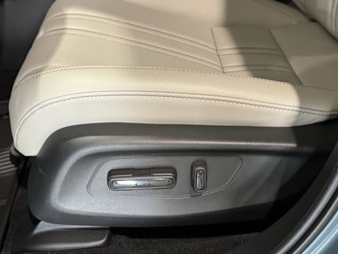 New 2026 Honda HR-V EX-L image 25