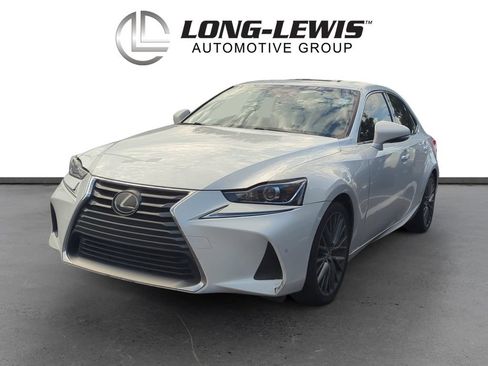 Used 2018 Lexus IS 300 w/ Comfort Package RWD image 1