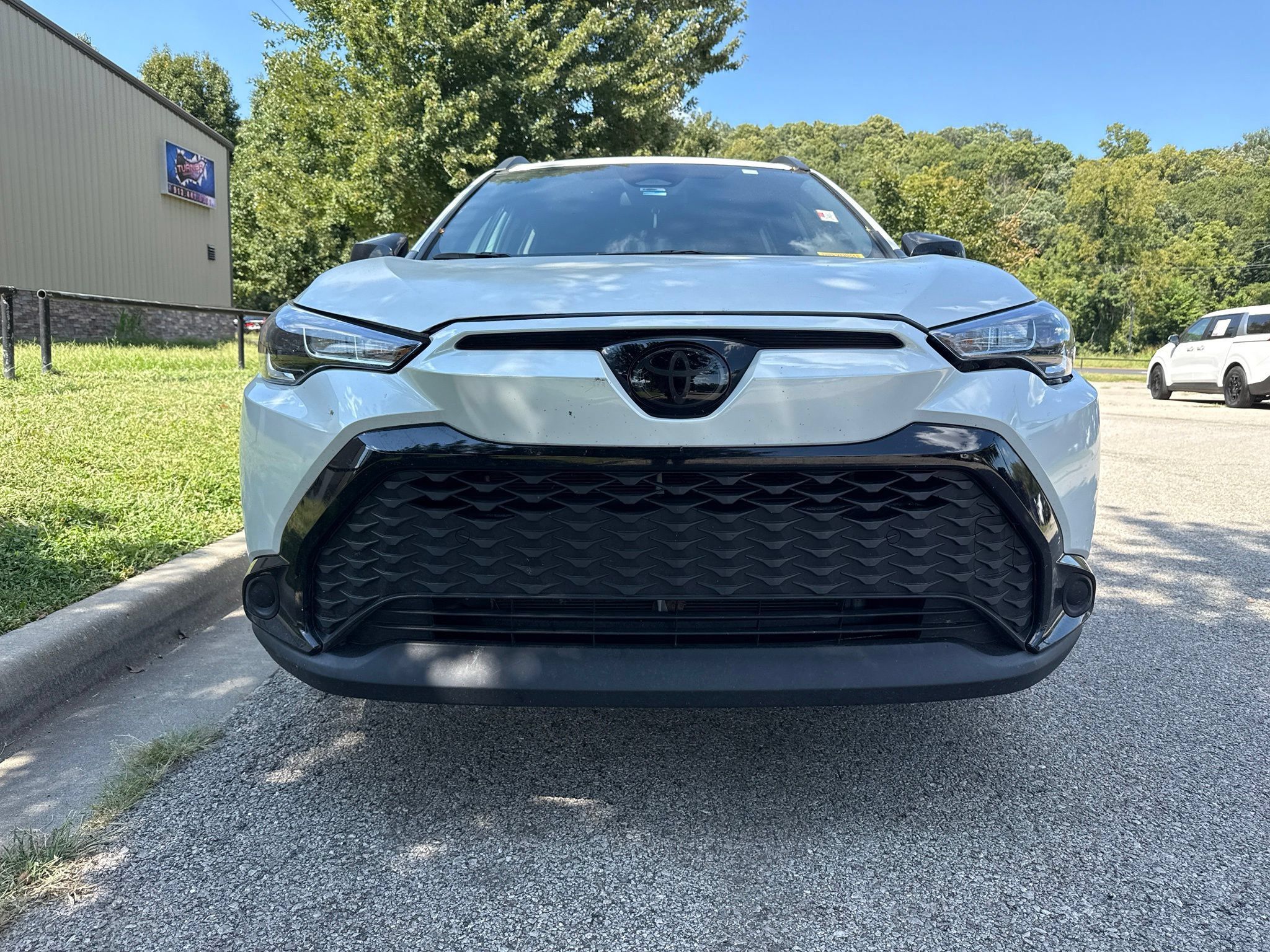 Used 2025 Toyota Corolla Cross AWD Hybrid image 2