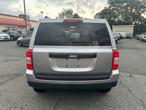 Used 2016 Jeep Patriot Sport AWD/4WD image 6