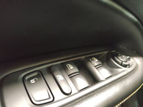 Used 2019 Jeep Compass Latitude w/ Cold Weather Group AWD/4WD image 27