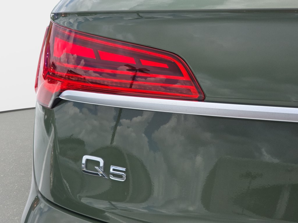 Certified 2023 Audi Q5 Premium w/ Convenience Package AWD/4WD image 28