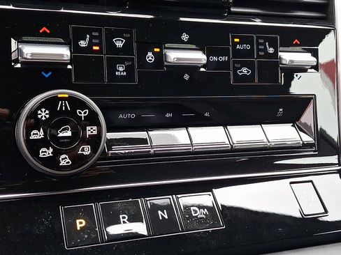 New 2026 Nissan Armada SL w/ Captain's Chari Seat Package AWD/4WD image 17