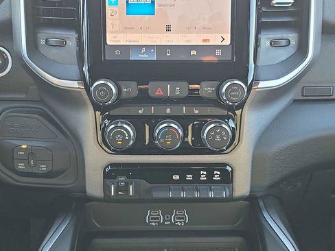 New 2025 RAM 2500 Big Horn image 16