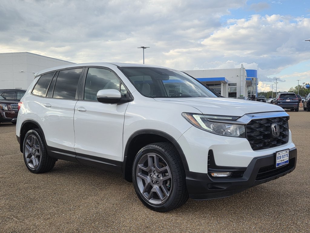 Used 2023 Honda Passport EX-L image 3