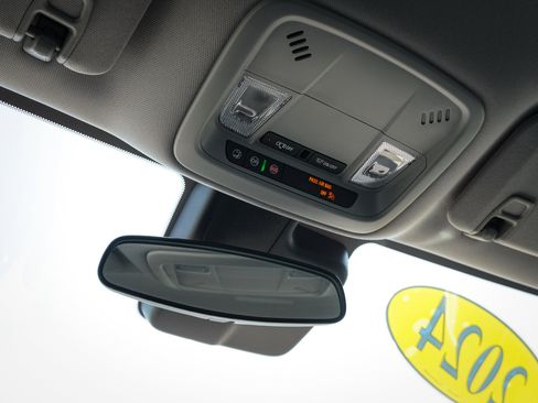 Used 2024 Chevrolet Malibu LS FWD image 27