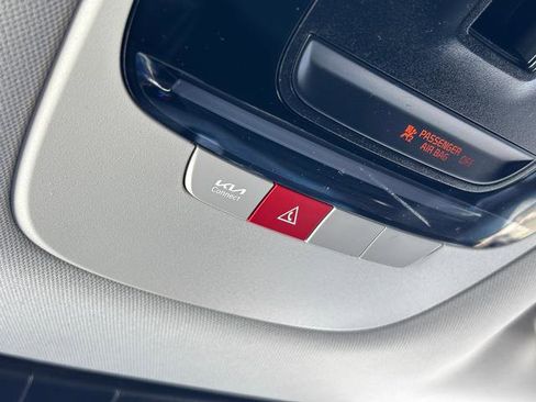 Used 2023 Kia Sportage SX Prestige image 28