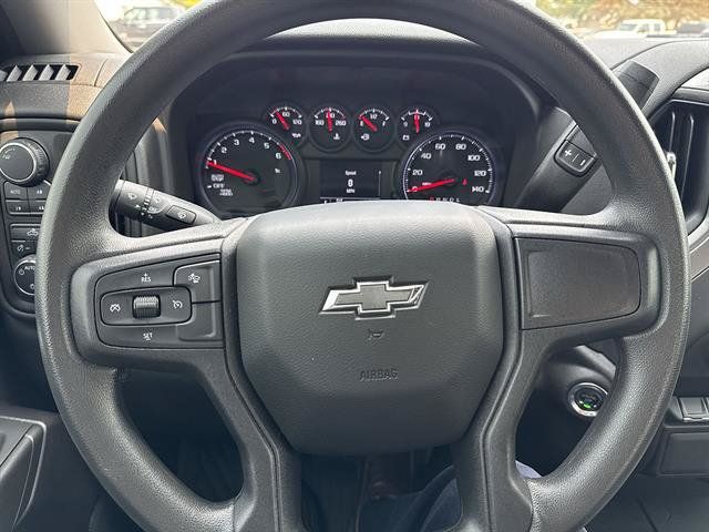 Used 2024 Chevrolet Silverado 1500 Custom Trail Boss w/ Turbomax Blackout Package AWD/4WD image 39