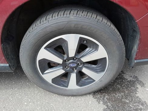 Used 2018 Subaru Forester 2.5i Premium w/ All-Weather Package image 41