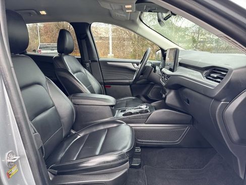 Used 2023 Ford Escape Platinum image 24