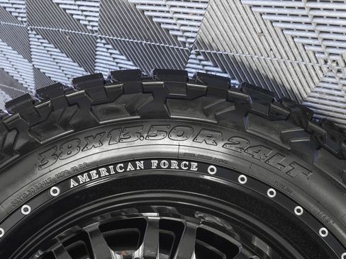 Used 2025 GMC Sierra 3500 Denali Ultimate image 38