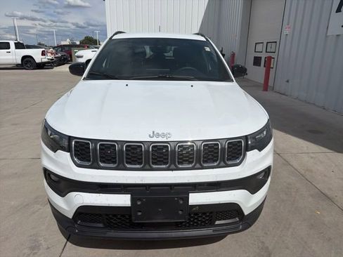 Used 2024 Jeep Compass Latitude AWD/4WD image 20