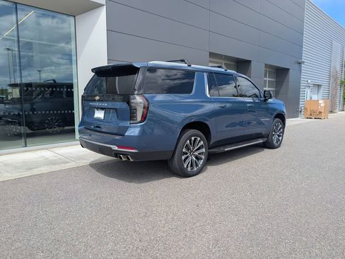 Used 2026 Chevrolet Suburban High Country w/ Sun And Tow Package AWD/4WD image 7