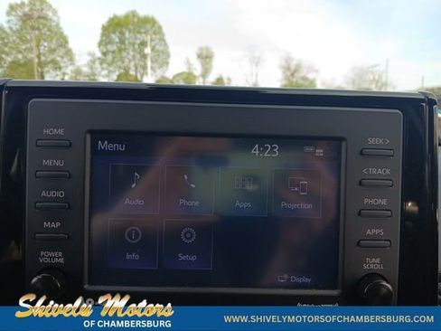 Used 2022 Toyota RAV4 LE image 16