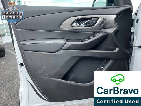 Used 2023 Chevrolet Traverse Premier AWD/4WD image 8