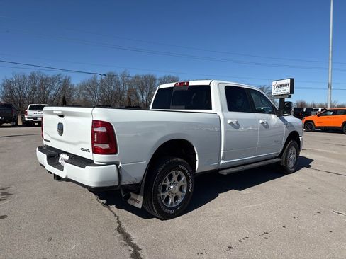 Used 2024 RAM 2500 Laramie AWD/4WD image 3