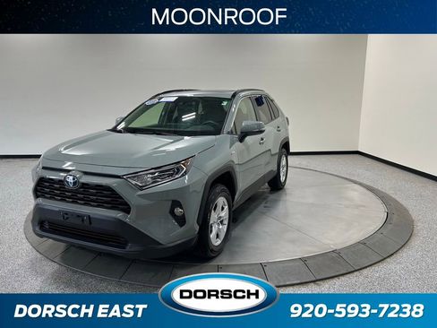 Used 2019 Toyota RAV4 XLE w/ Convenience Package AWD/4WD image 1
