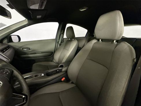 Used 2022 Honda HR-V Sport image 3