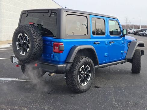 Used 2025 Jeep Wrangler Unlimited Rubicon AWD/4WD image 11