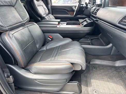 Certified 2023 Lincoln Navigator L Black Label AWD/4WD image 11