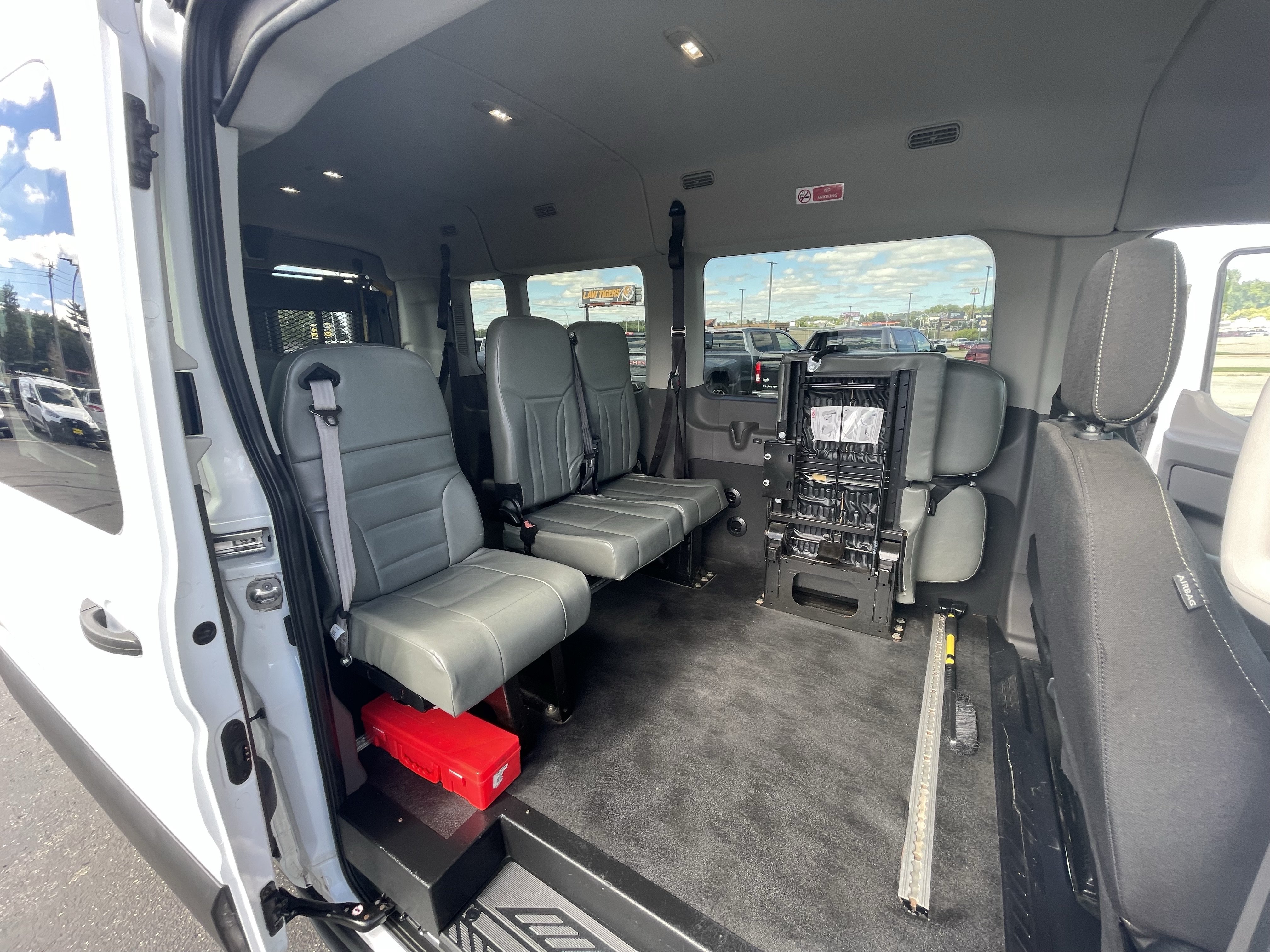 Used 2021 Ford Transit 350 XLT AWD/4WD image 11