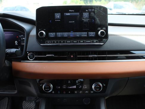 Used 2024 Mitsubishi Outlander SEL AWD/4WD image 13