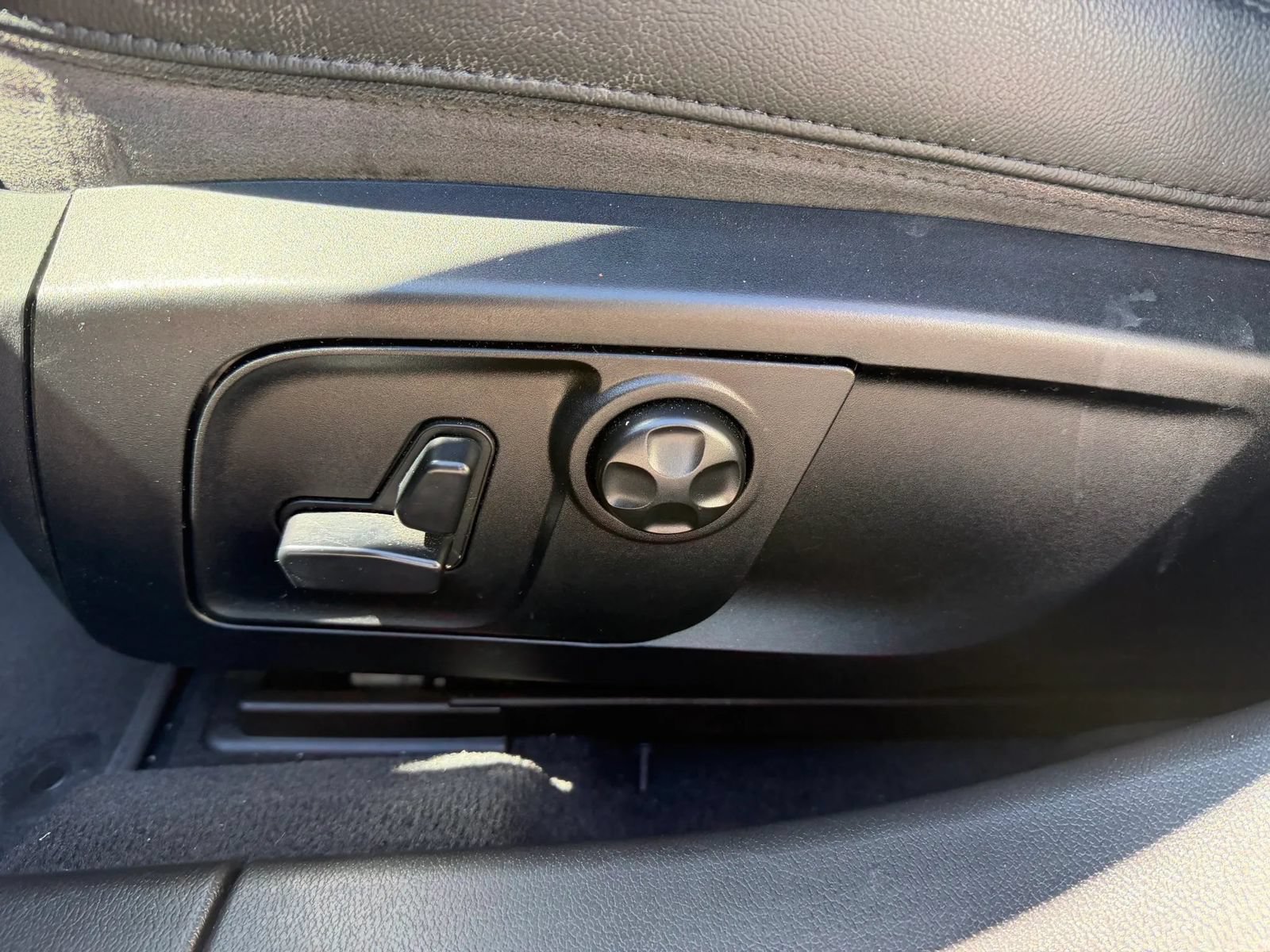 Used 2018 Maserati Ghibli RWD image 13