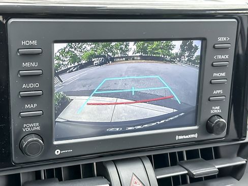 Used 2021 Toyota RAV4 XLE w/ Convenience Package image 25