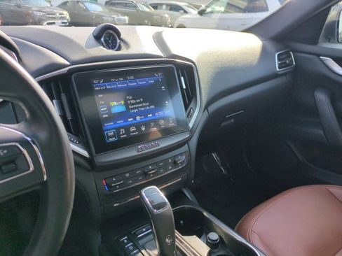 Used 2019 Maserati Ghibli RWD image 15