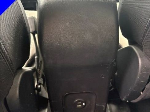 Used 2021 Ford Escape SE image 27