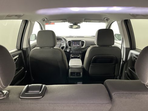 Used 2023 GMC Terrain SLE image 15