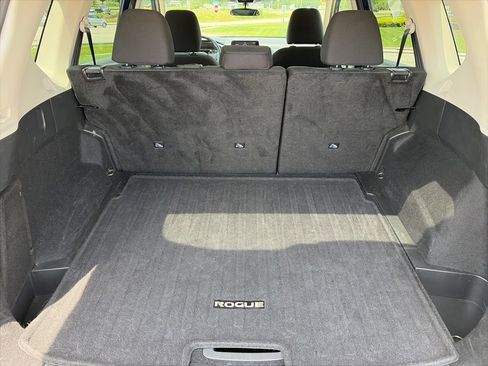 Used 2025 Nissan Rogue SV FWD image 55