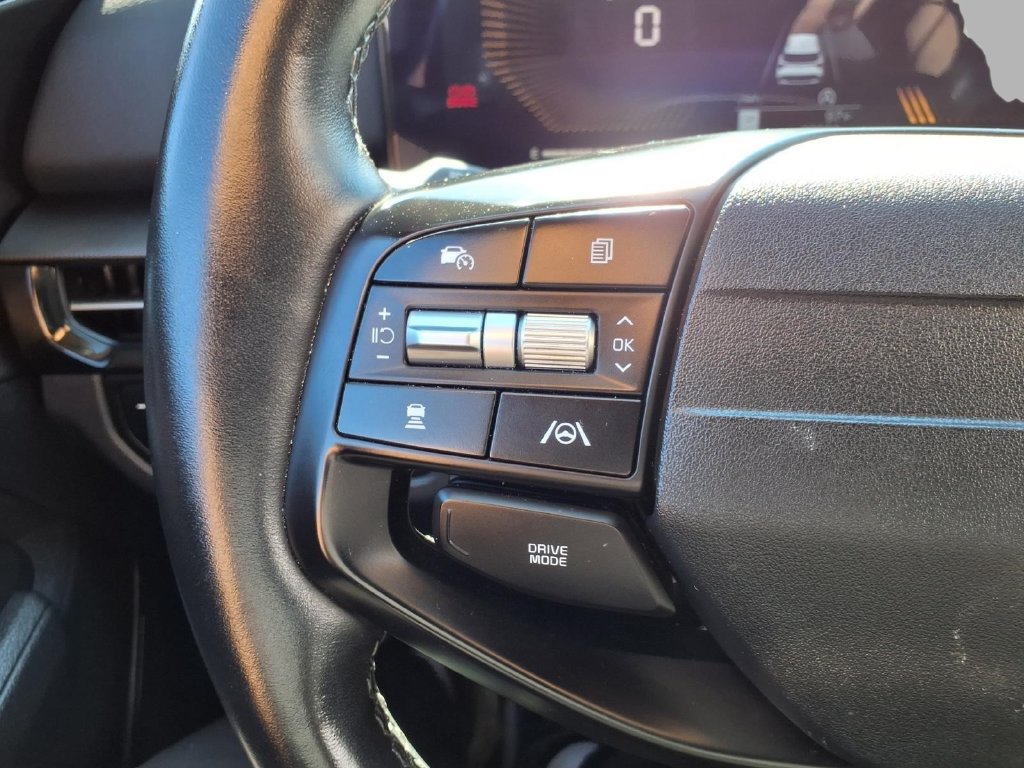 Used 2026 Kia Sportage LX FWD image 14