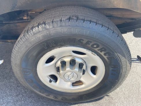 Used 2015 Chevrolet Express 2500 Work Van image 23