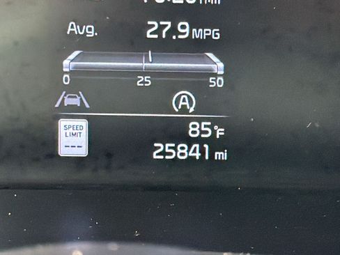 Used 2025 Kia Soul LX w/ LX Technology Package FWD image 30